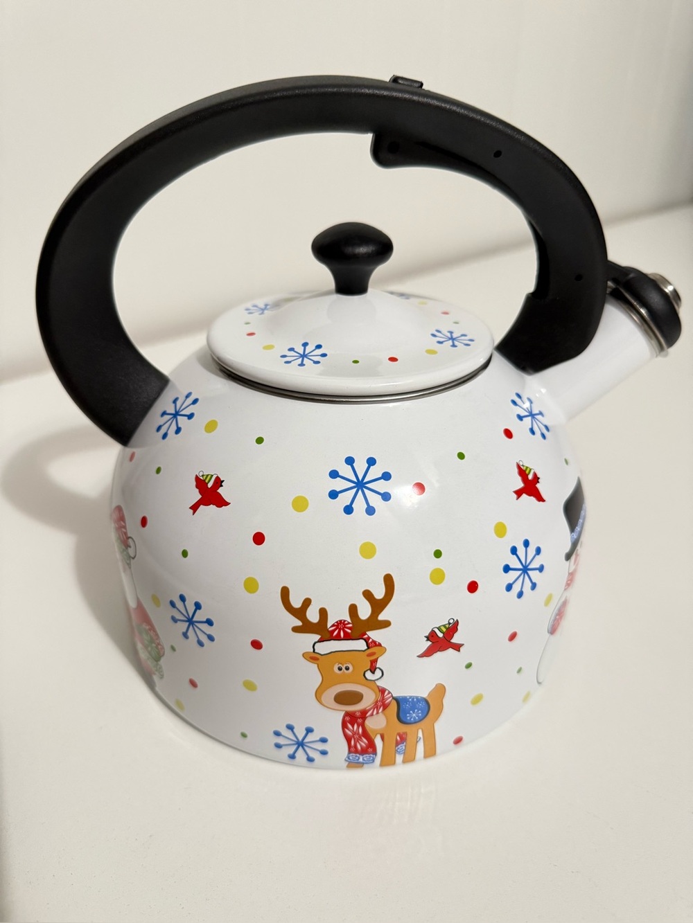 Temp-Tations White Reindeer & Snowflake Whistling Kettleh